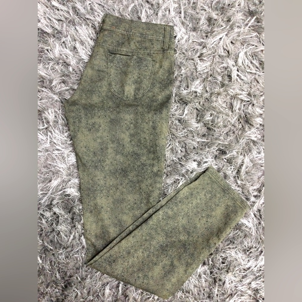 Ladies Benetton jeans/jeggings  waist 27